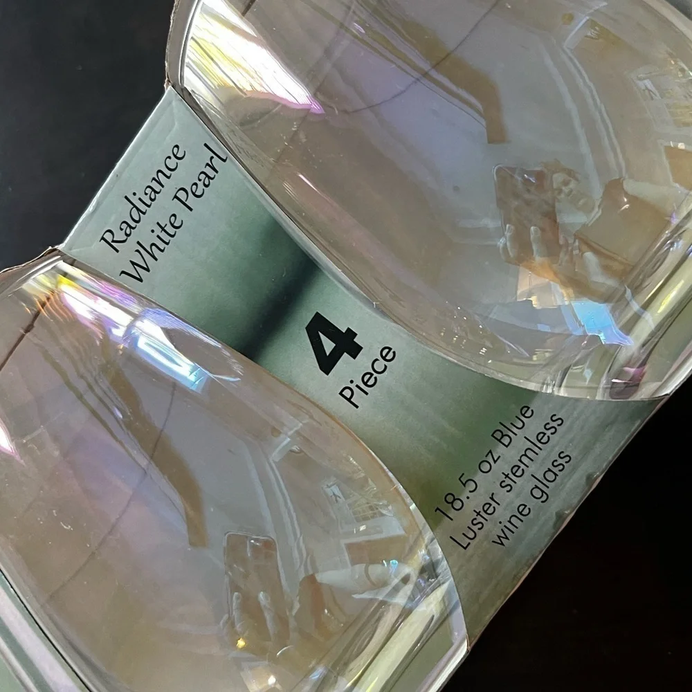 New in Box Circleware Radiance White Pearl Stemless Wine Glasses